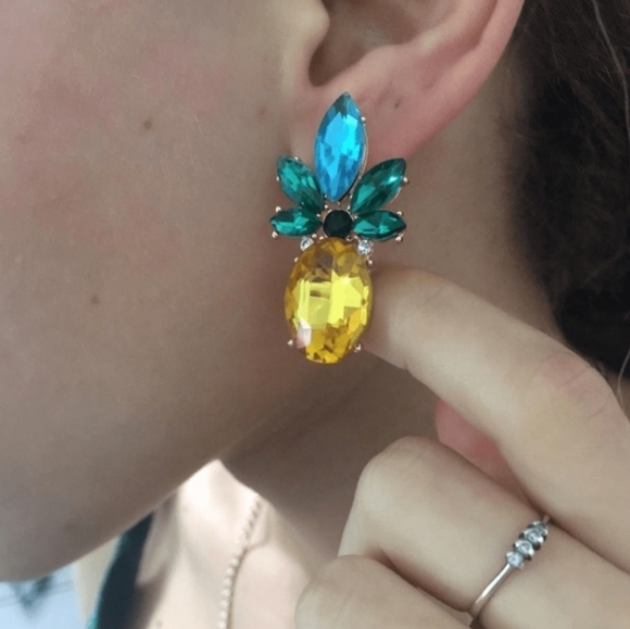 💖 2/$30 Pineapple fruit rhinestone yellow boho stud casual small drop earrings - Picture 11 of 14